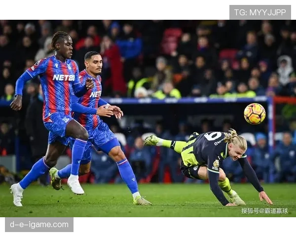 水晶宫任意球战术显神威，进攻威胁持续升级