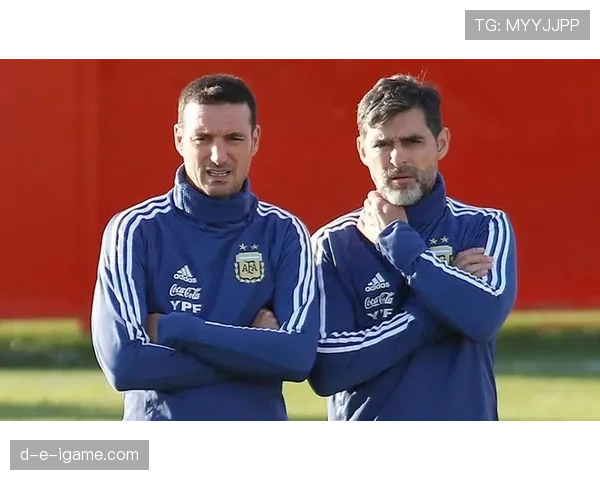 斯卡洛尼打造全新进攻体系,球队表现稳健迈向胜利 斯卡洛尼打造全新进攻体系,球队表现稳健迈向胜利